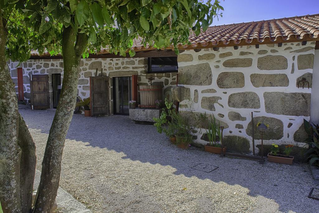 1720 Quinta Da Cancela - Winery & Farmhouse Guimarães Екстериор снимка
